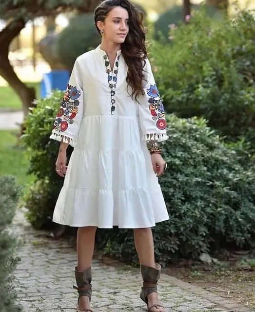 Вишита сукня, біла, S