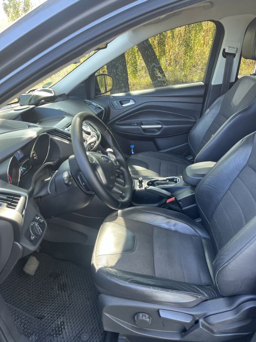Ford Kuga 2.0 дизель Titanium