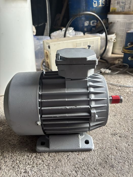 Silnik elektryczny 0.55kW