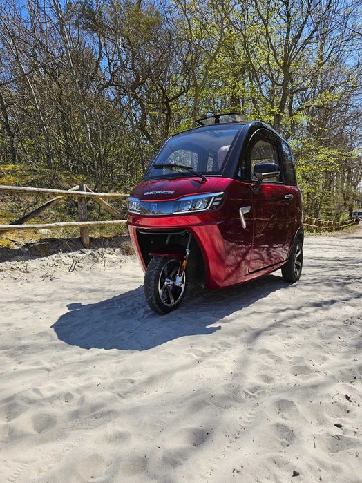 Pojazd elektryczny zabudowany ELECTRORIDE Futuri 3