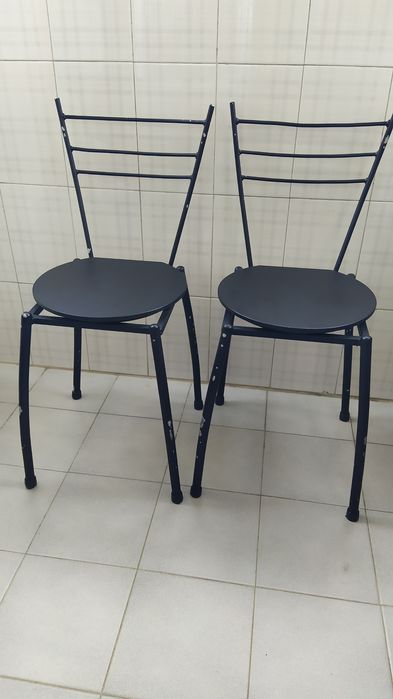 4 Cadeiras em ferro