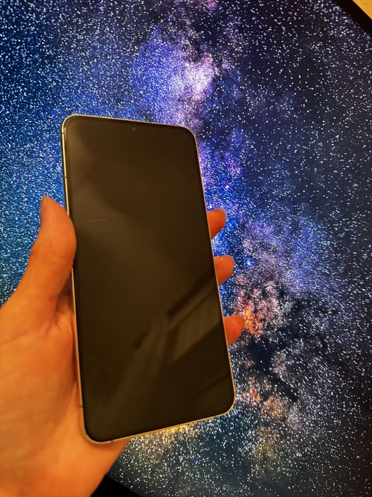 Samsung s22+ plus 8/128 snapdragon