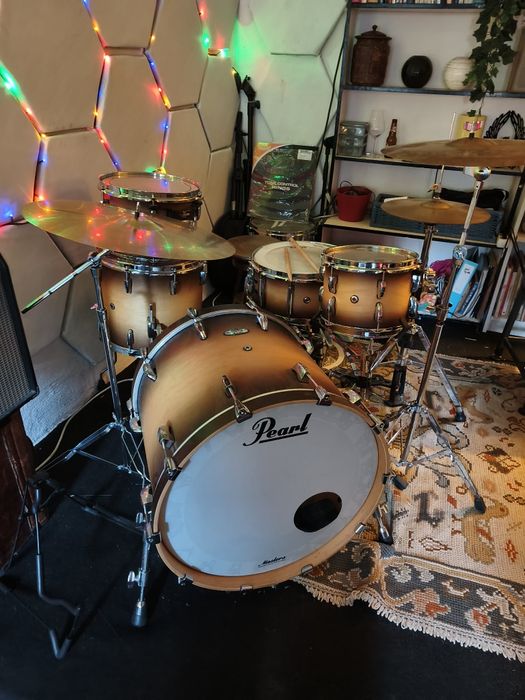 Pearl masters maple complete
