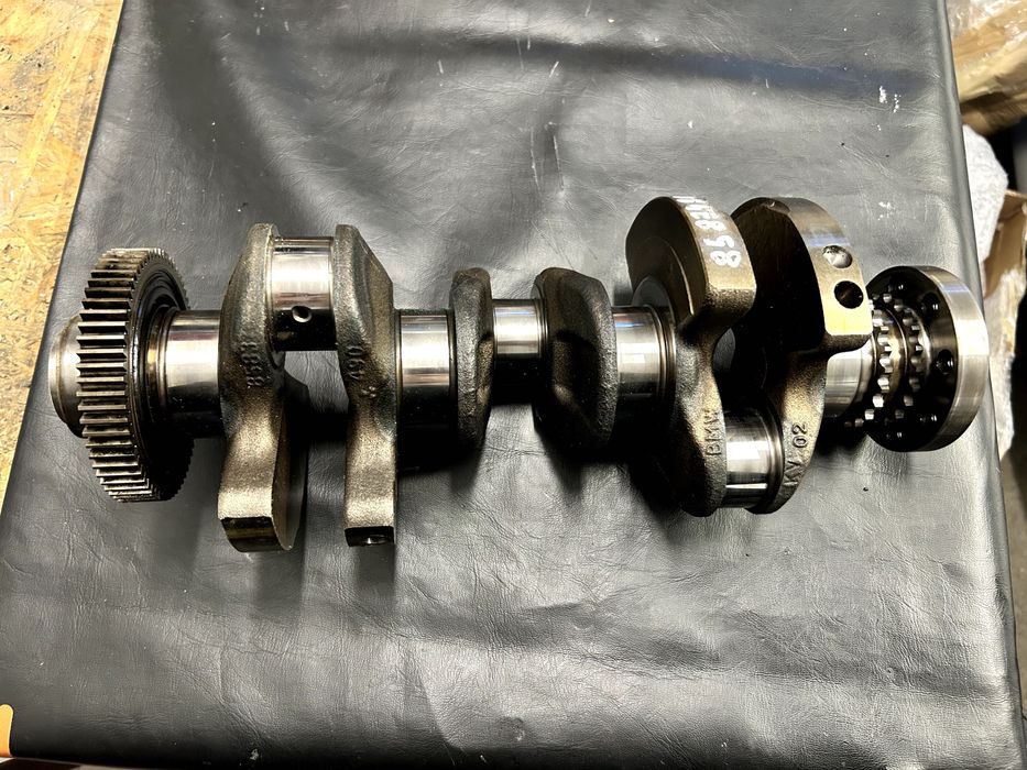 Wał korbowy Bmw Mini B37C15A f48 f20 f55 f56 1.5d nominał