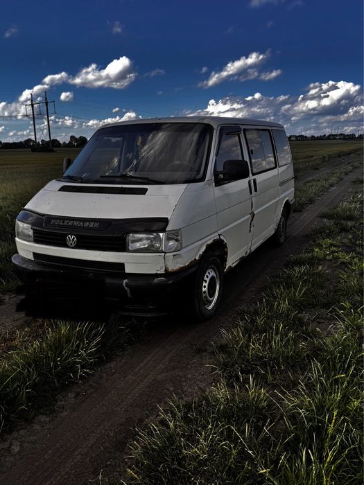 Продам машину  Volkswagen т4