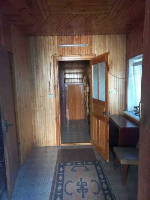 Продам приватний будинок с. Дзвінкове.Гараж,колодязь,альтанка,газ