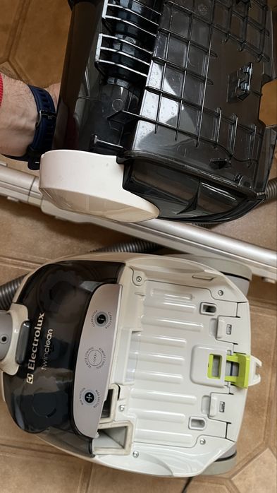 Пылесос Electrolux ULTRAACTIVE ZUP3860C