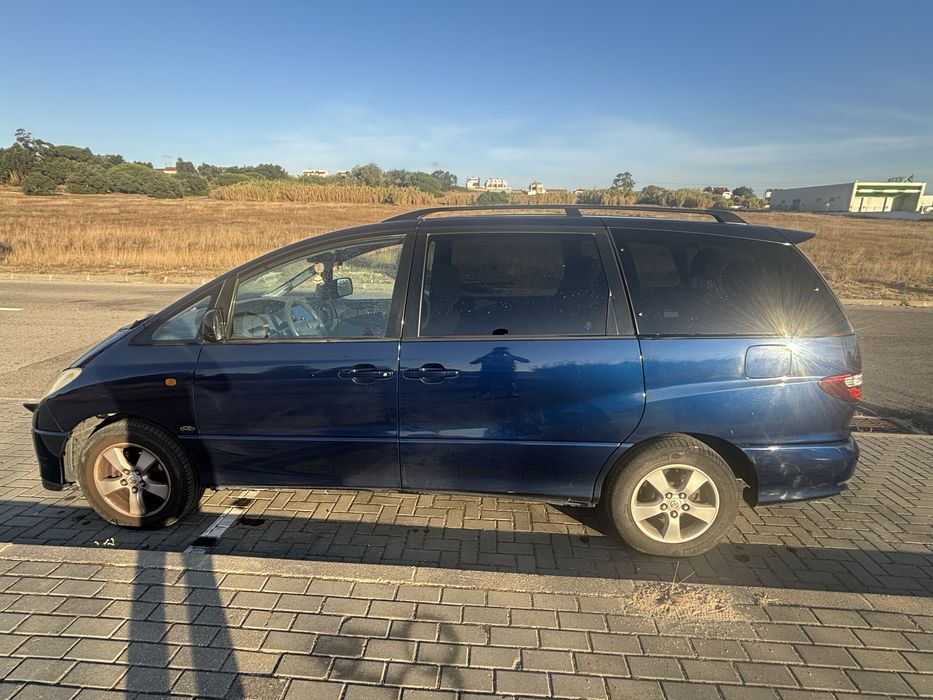 Toyota Previa | 7 Lugares | 2002 — photo 2