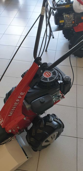 Capinadeira Gasolina Minieffe M150 c/ Corta erva 53 cm
