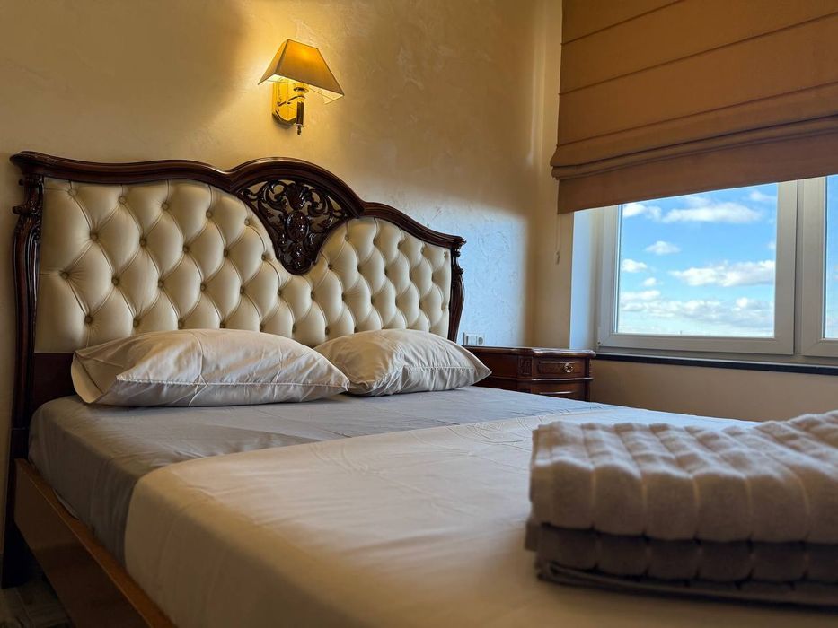 Квартира погодинно, подобово 3 кв у Центрі Тепла