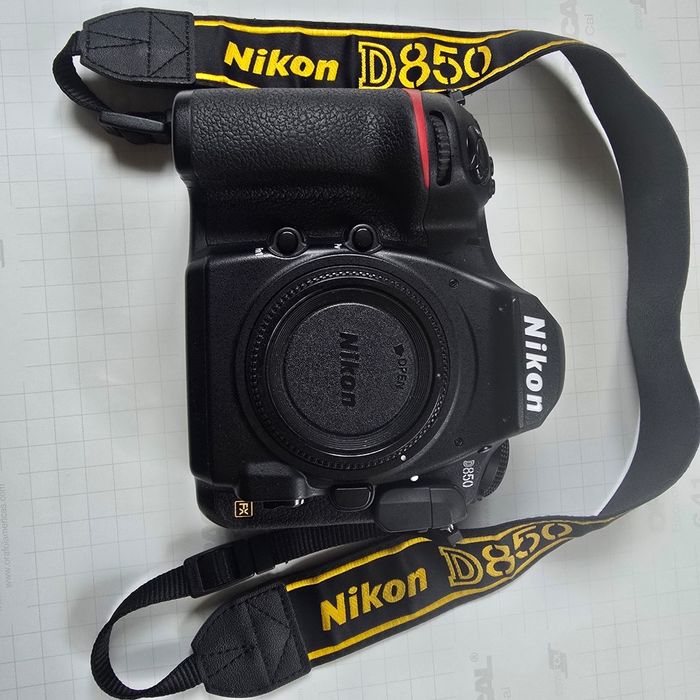 Aparat lustrzanka Nikon 850 body, bateria, ładowarka