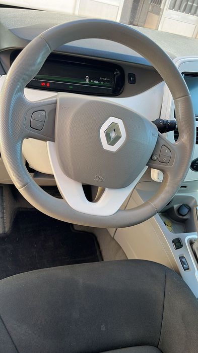 Carro elétrico zoe