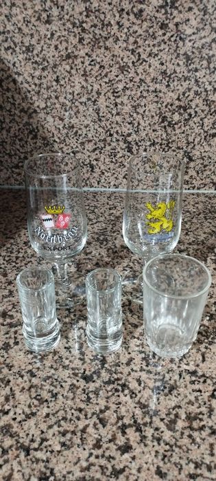 Copos de variados estilos