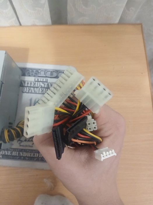 Продам Блок живлення