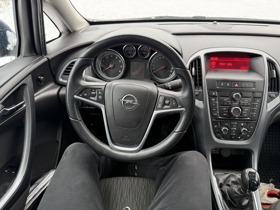 Astra 1.4 Turbo 120 koni 6 biegow Bezwypadkowa Przygotowa do rej Opel