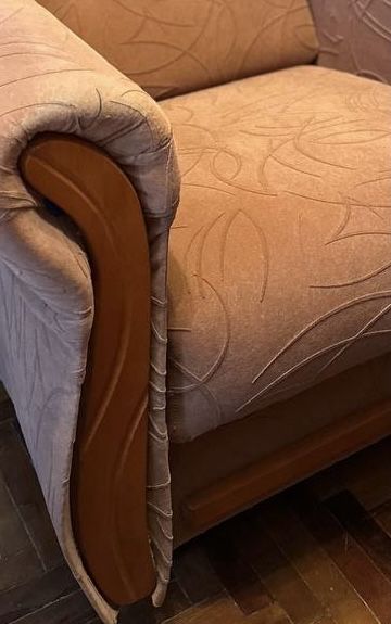 Крісло мʼяке б/у,нерозкладне
