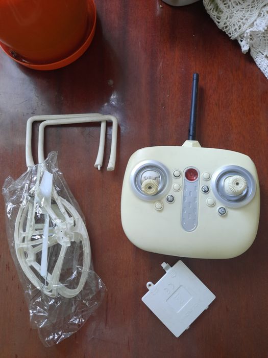 Дрон zdj стан не знаю