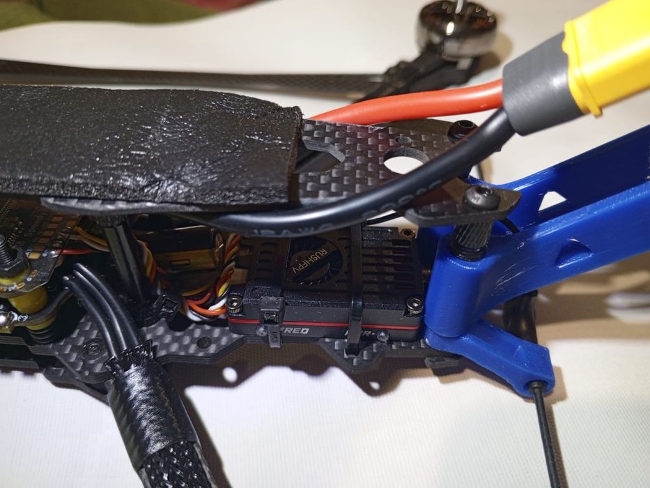 Дрон FPV-8 дюймів ERLS 915 MHz, VTx 5,8 MHz