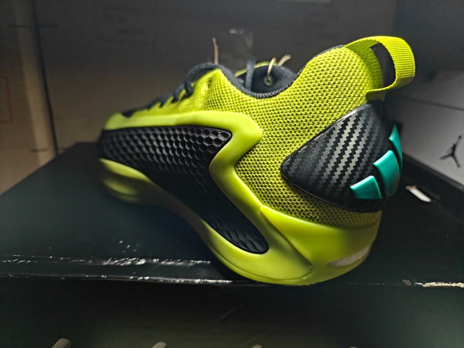 Оригінальні баскетбольні кросівки Adidas AE1 Antony Edwards