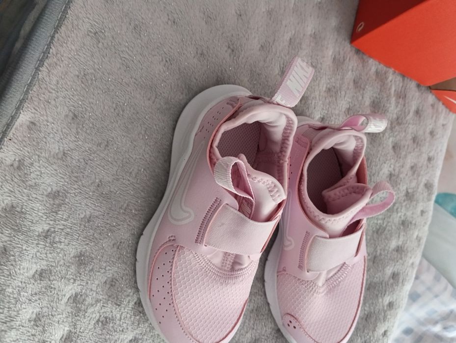 Tenis rosa da Nike
