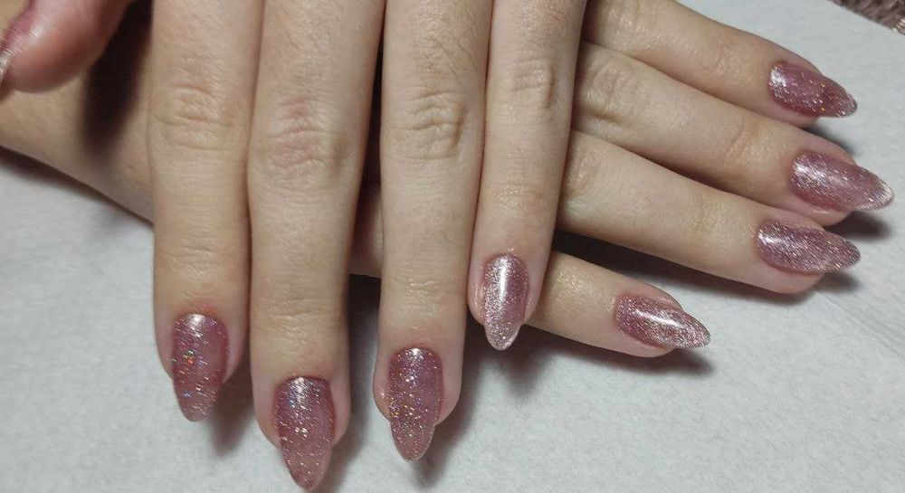 Манікюр педикюр Троєщина