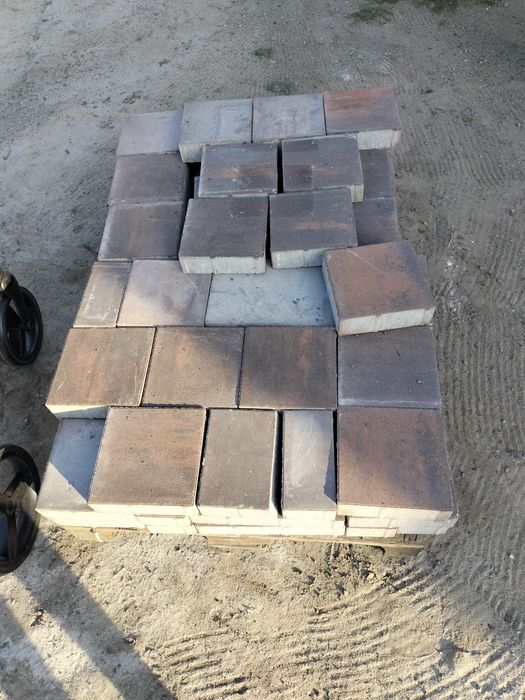 Sprzedam kostkę, krawężniki, płyty