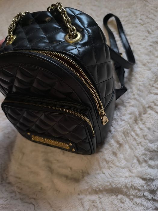 Mala Love Moschino