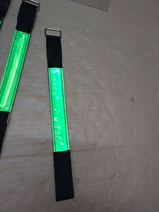 4 opaski do biegania bezpieczeństwa LED z 3 trybami świecenia