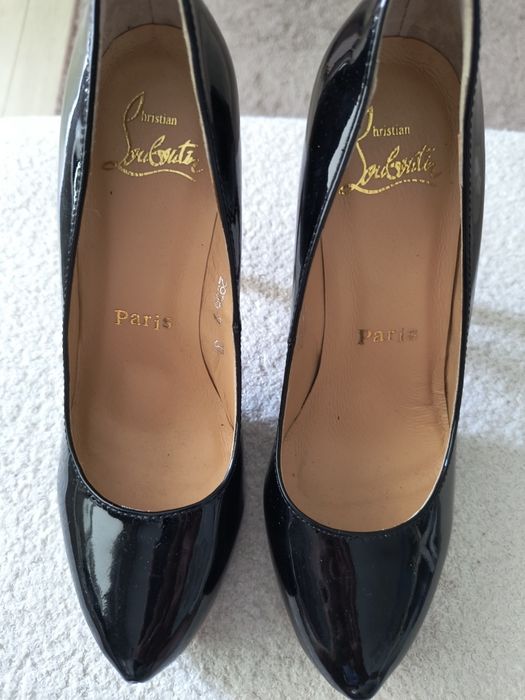 Lakierki hristian Louboutin 37