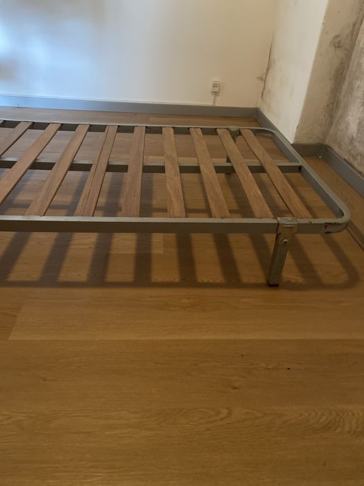 Cama sem colchão 90x190
