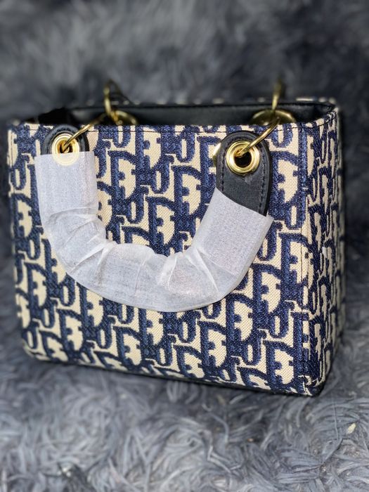 Сумочка Christian Dior Lady