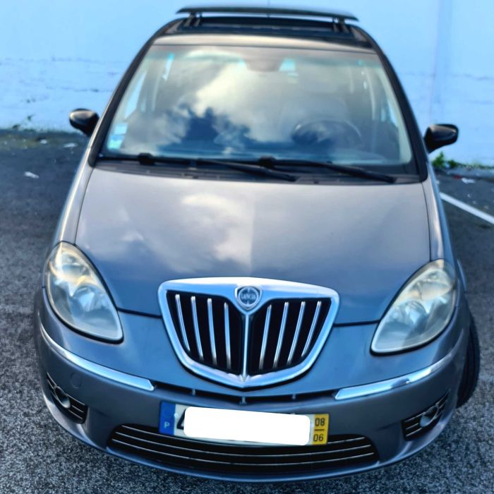 Automóvel Lancia Musa