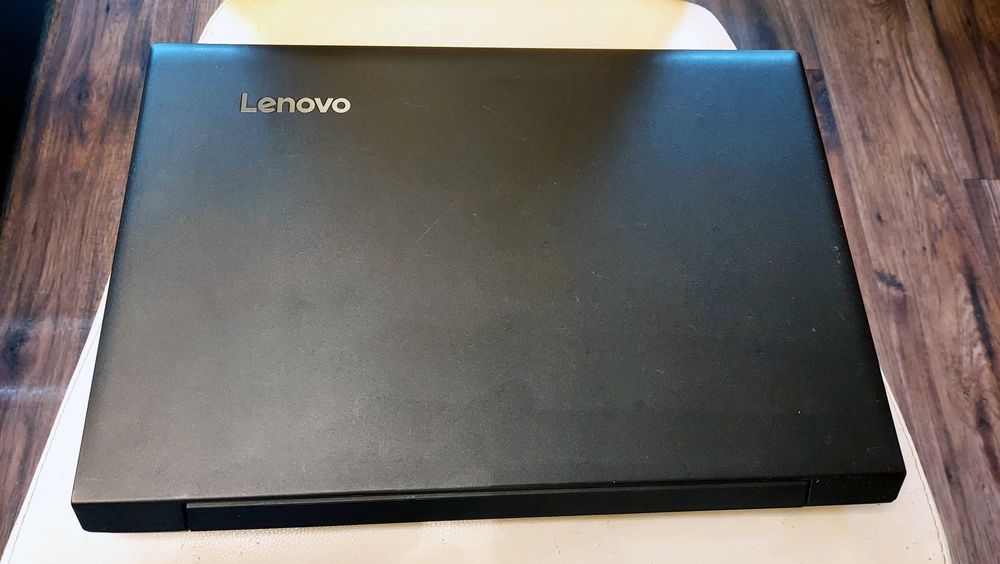 Elegancki LENOVO do gier i internetu - Win11 Office 8GB SSD256GB