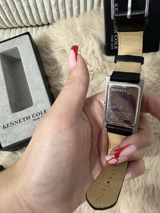 zegarek marki Kenneth Cole New York czarny