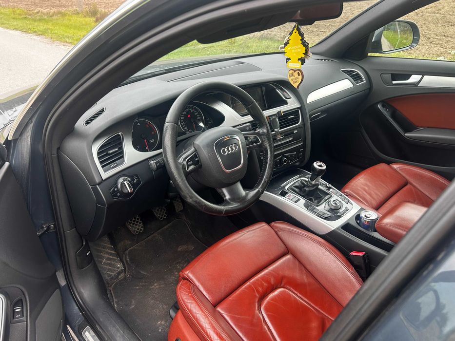 Audi A4 B8 2.0TDI**