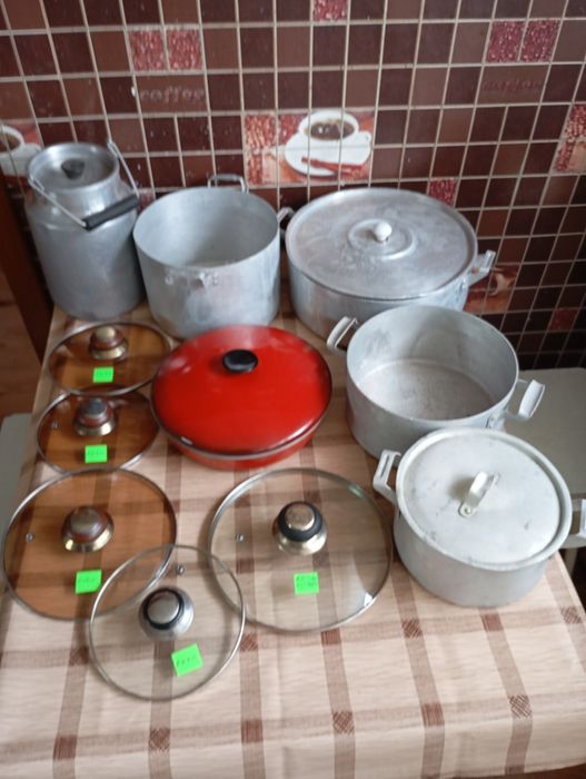 Продам алюминиевые кастрюли б/у, состояние на фото, без дыр