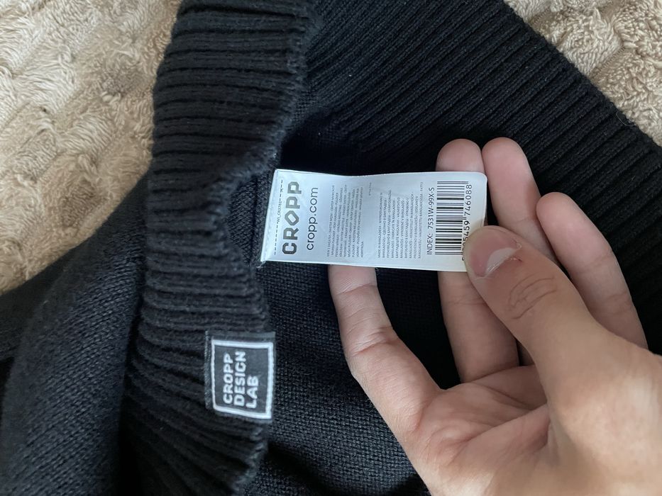 Кофта Cropp.