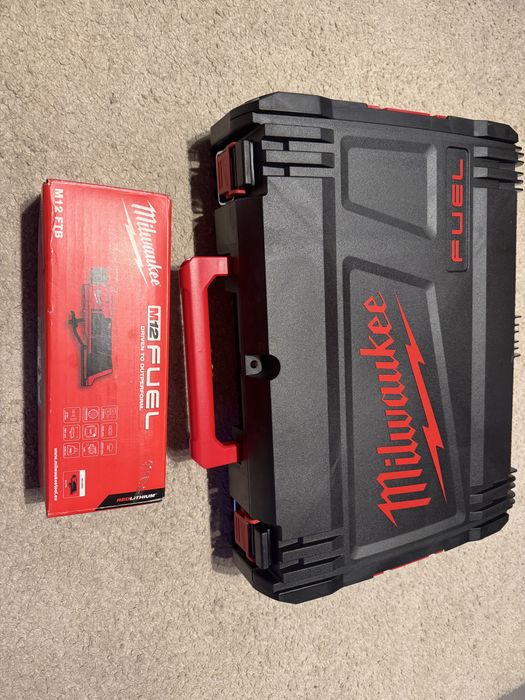 Milwaukee klucz plus szlifierka nowe