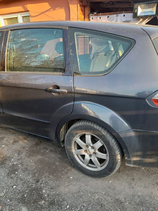 Samochód Ford S-Max