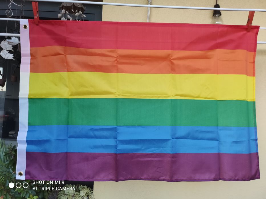 Bandeira LGBT pequena 90 x 60 cm