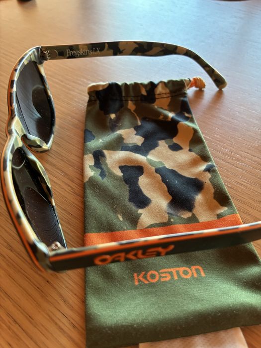 Óculos OAKLEY FROGSKINS LX CAMO Ltd Ed. Erik Koston Signature