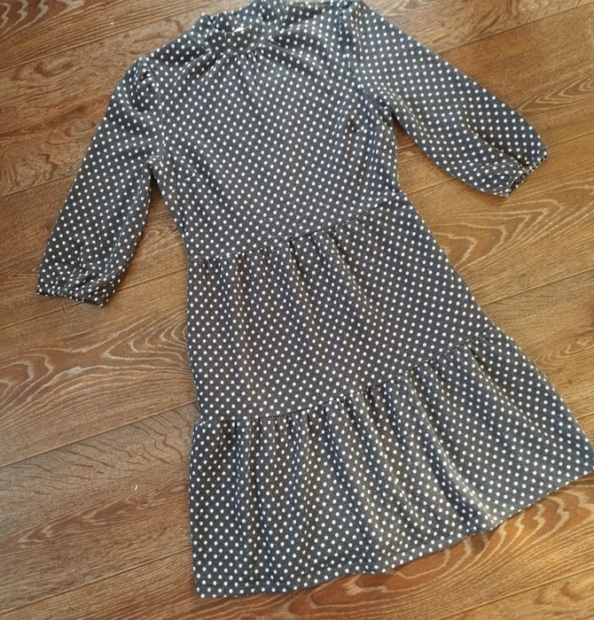 Плаття нарядне червоне і сіре