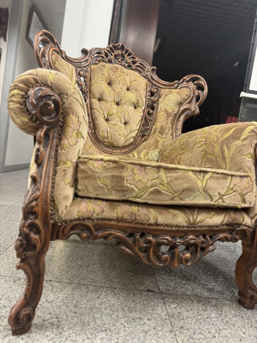 Conjunto Sofá antigo em Madeira Maciça - Negociável