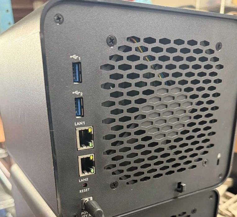 Gravador Camaras NVR NUUO NVRmini 3 4 bahías NE-4163