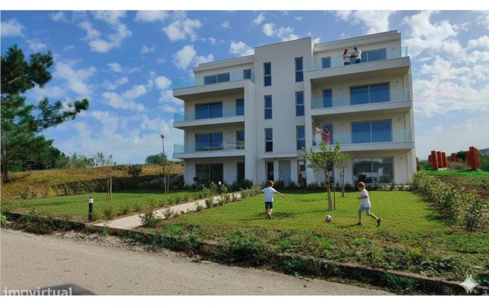 Promotores imobiliários: construir apartamentos junto Lisboa — Lourinhã E Atalaia, Lisboa