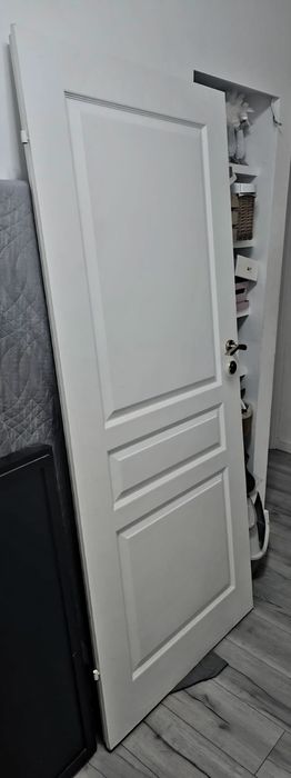 Drzwi wewnętrzne białe 80 lewe. Stan bardzo dobry