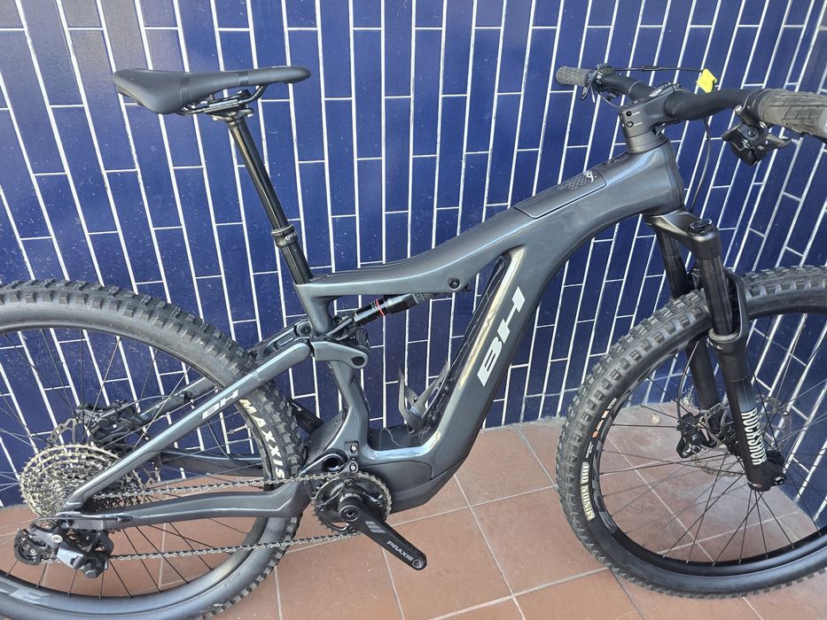 Bh eletrica m semi nova 29 carbono