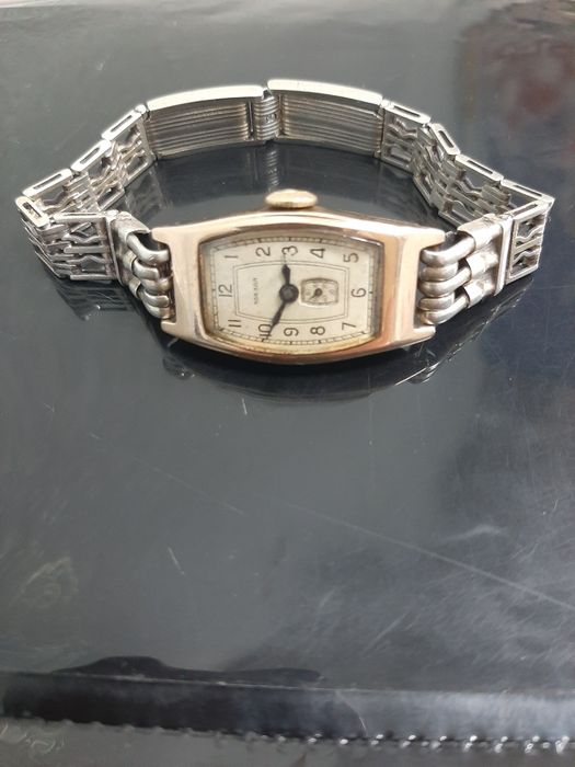 Продам механічний золотий годинник  " Звезда"