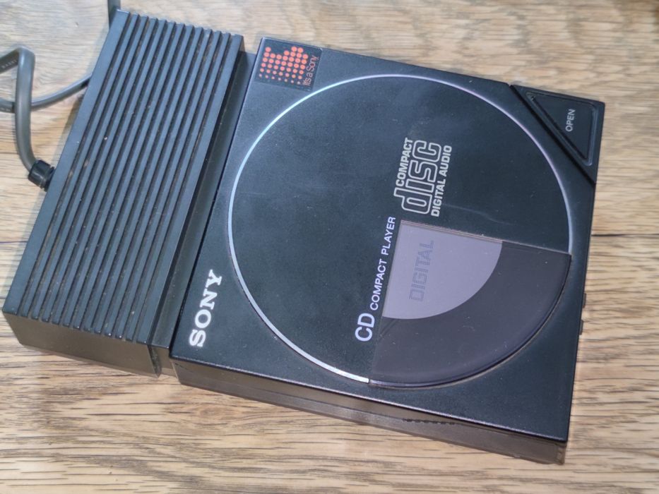 CD compact sony  PLAYER digital 

COMPACT disc

DIGITAL

DIGITAL AUDIO