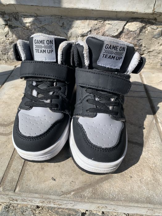 Продам зимние хайтопы кроссовки